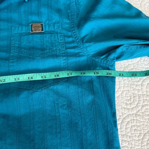 Guess Button Down Shirt size M - Picture 8 of 9